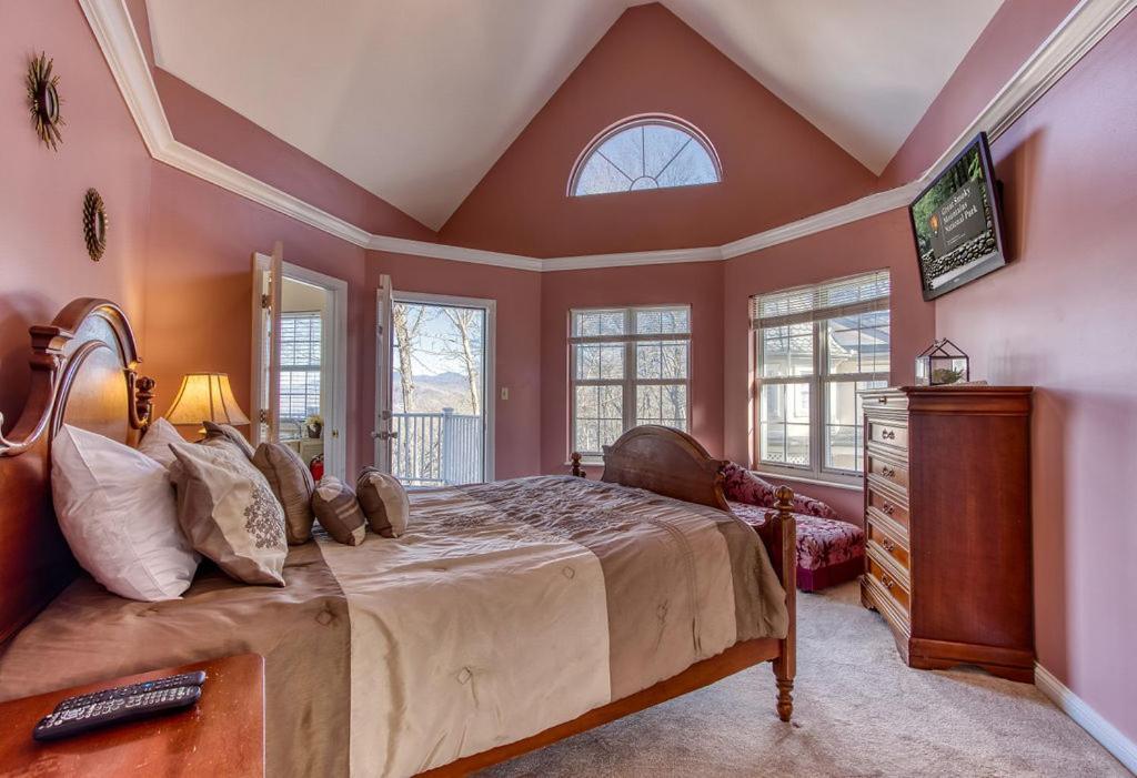 Ober Hideaway, Hot Tub, Wifi, 1089 Free Tickets Each Paid Day, Dollywood And More Gatlinburg Exterior foto